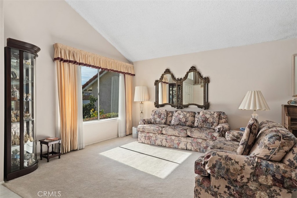 Properties 4 14541 Savin Avenue