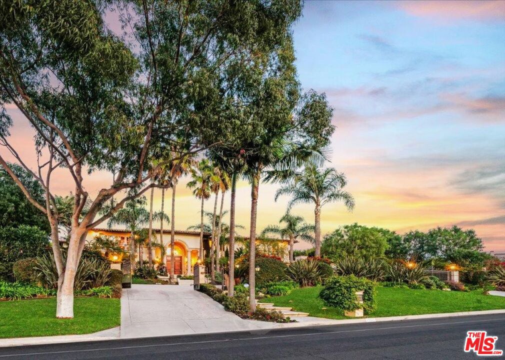 1502 Paseo La Cresta