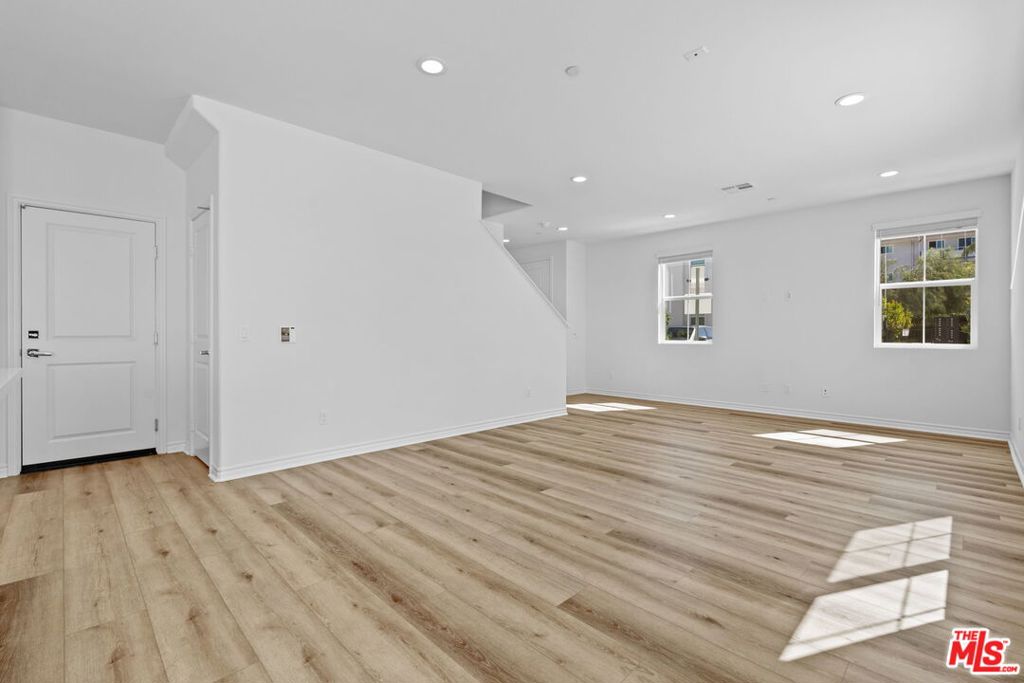 5739 Westmont Lane
