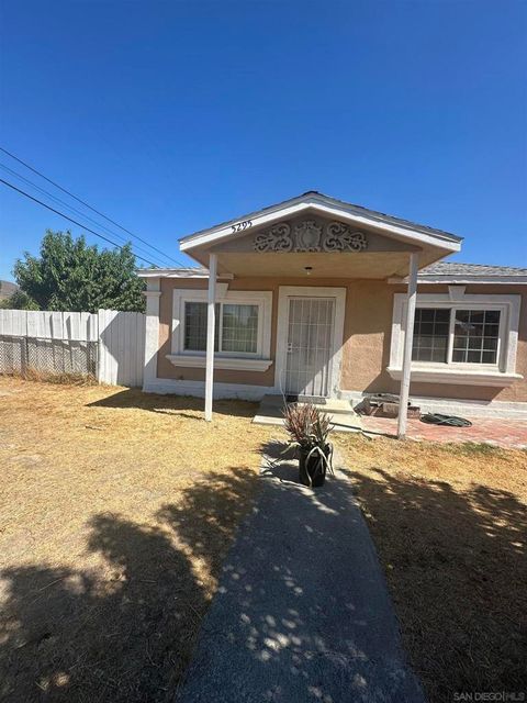 Photo of 5295 36th St. St, Riverside, CA 92509 (MLS # 250040857SD)