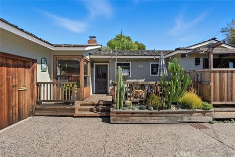 Photo of 1703 Circle Drive Dr, Redondo Beach, CA 90277 (MLS # SB25218335) Photo of 1703 Circle Drive Dr, Redondo Beach, CA 90277 (MLS # SB25218335)