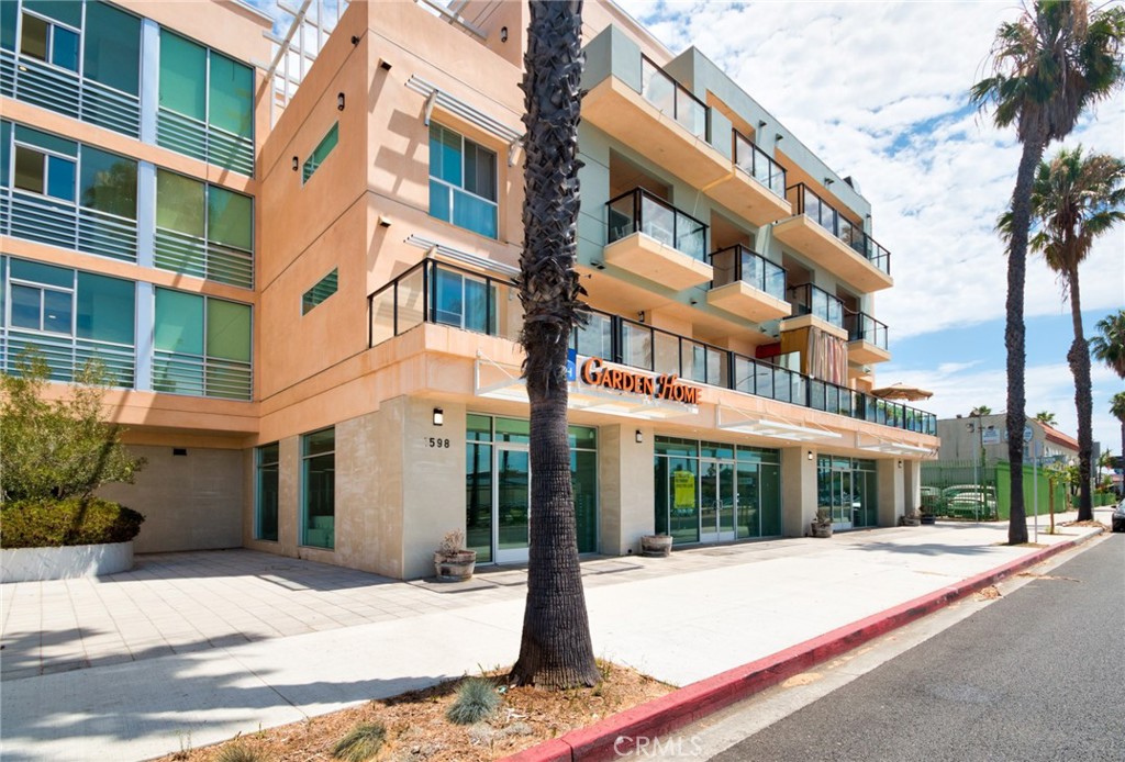 1598 Long Beach Boulevard 101