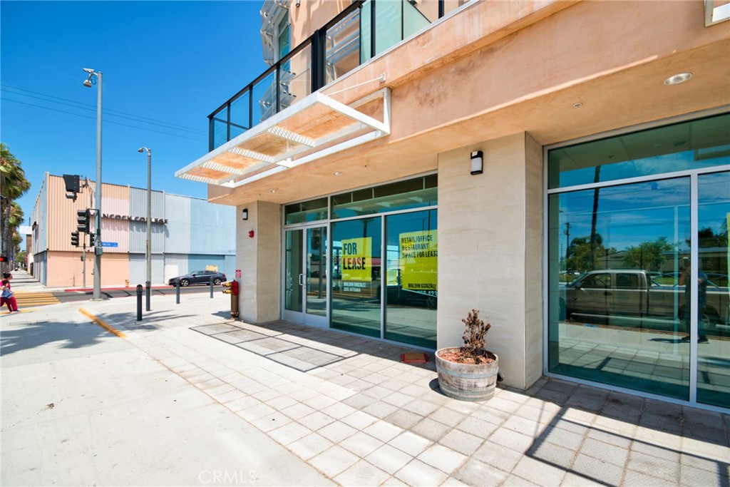 1598 Long Beach Boulevard 101