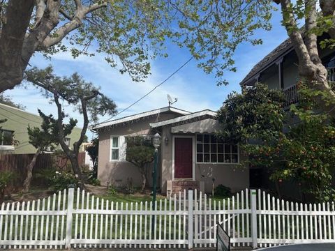 Photo of San Mateo, CA 94401 (MLS # ML82042983)