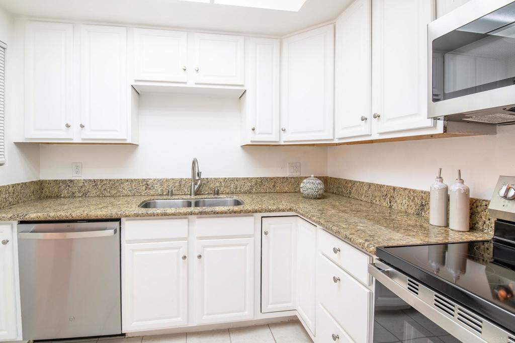 475 N Midway Drive 106