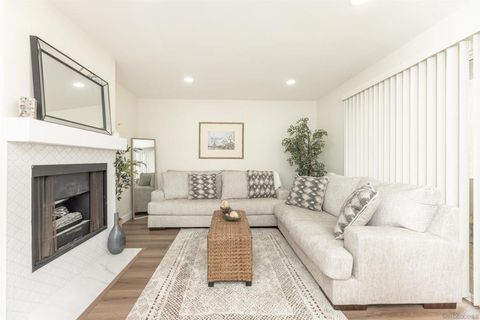 Photo of 10646 Aderman Ave Ave #Apt 21, San Diego, CA 92126 (MLS # 250029651SD)