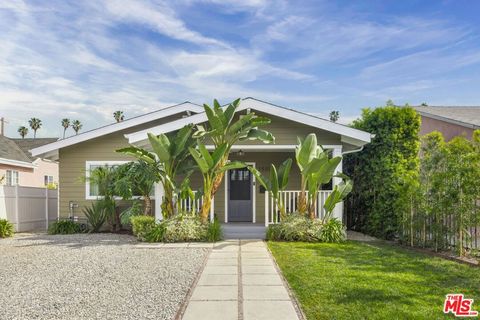 Photo of 3500 10th Avenue, Los Angeles, CA 90018 (MLS # 26647555)