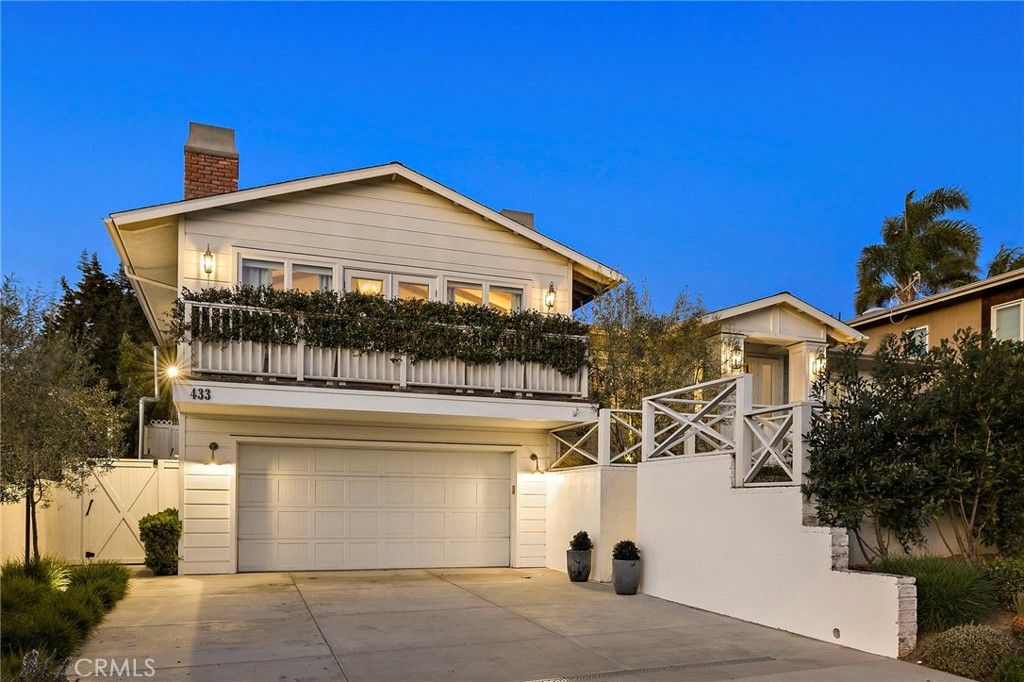 Photo of 433 Seaward Road, Corona Del Mar, CA 92625 (MLS # LG26017692)