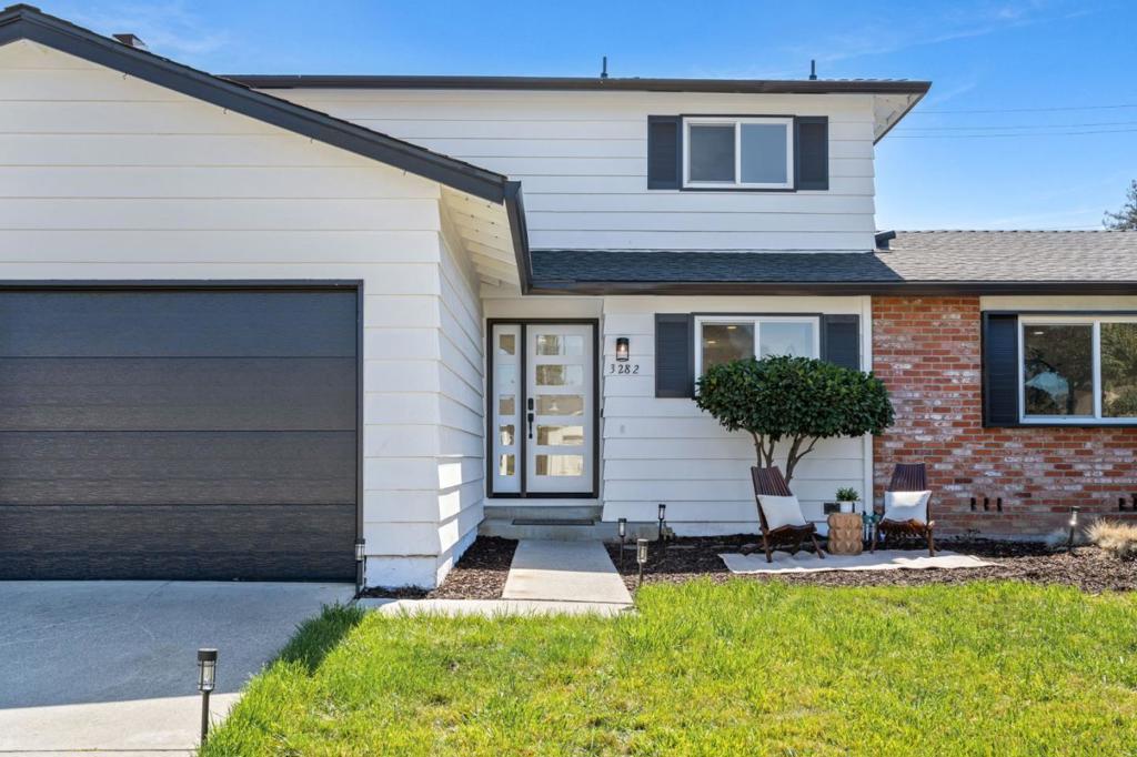 3282 Loma Alta Drive