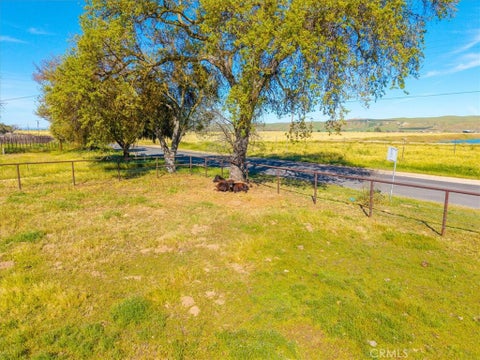 Tiny photo for 2100 Starkey Road, Shandon, CA 93461 (MLS # NS26060359)
