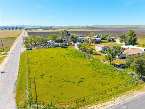 Tiny photo for 2100 Starkey Road, Shandon, CA 93461 (MLS # NS26060359)