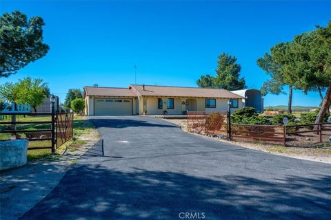 Tiny photo for 2100 Starkey Road, Shandon, CA 93461 (MLS # NS26060359)