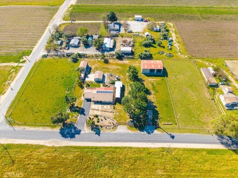 Tiny photo for 2100 Starkey Road, Shandon, CA 93461 (MLS # NS26060359)