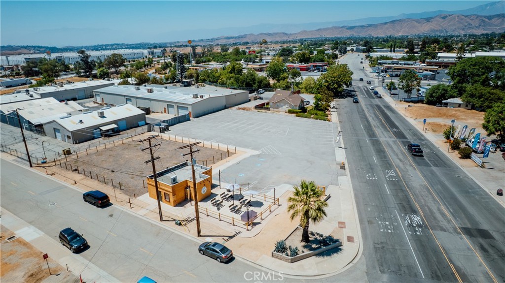 950 Calimesa Boulevard