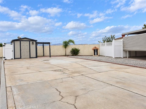 Photo of 1295 S Cawston Ave, Hemet, CA 92545 (MLS # SW26234388)