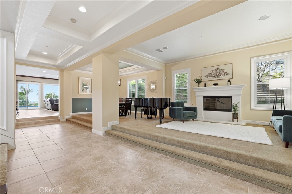 5098 Rodeo Road