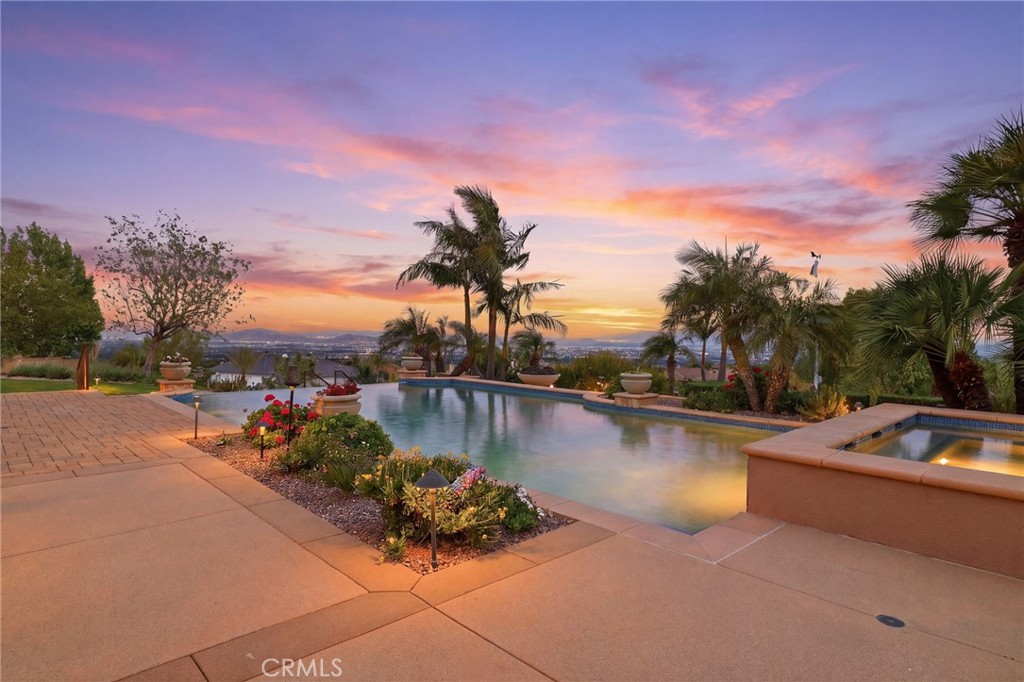 5098 Rodeo Road
