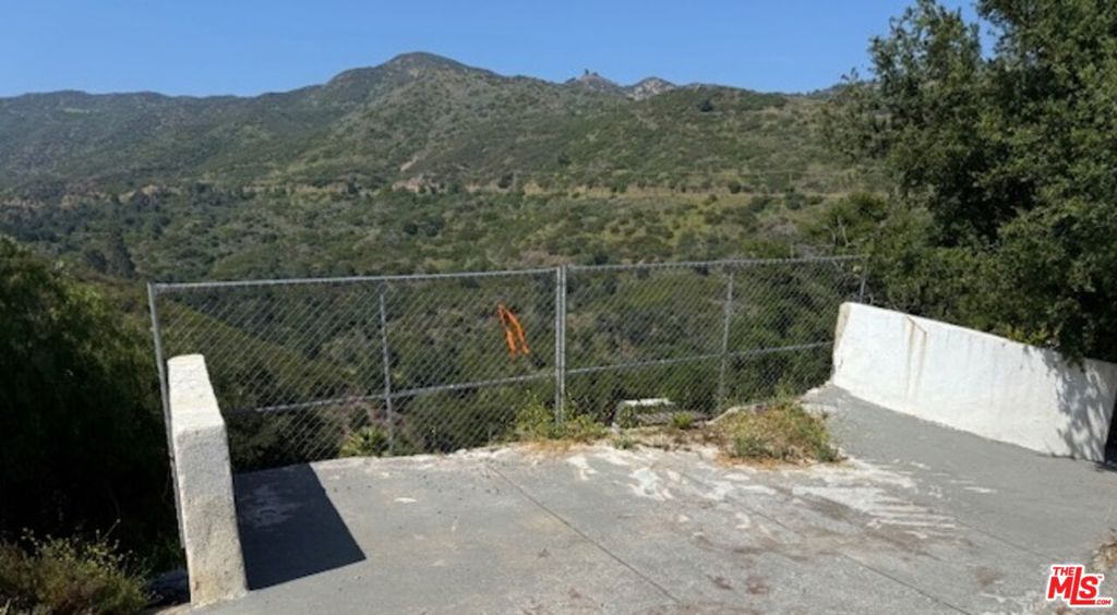 27081 Old Chimney Road