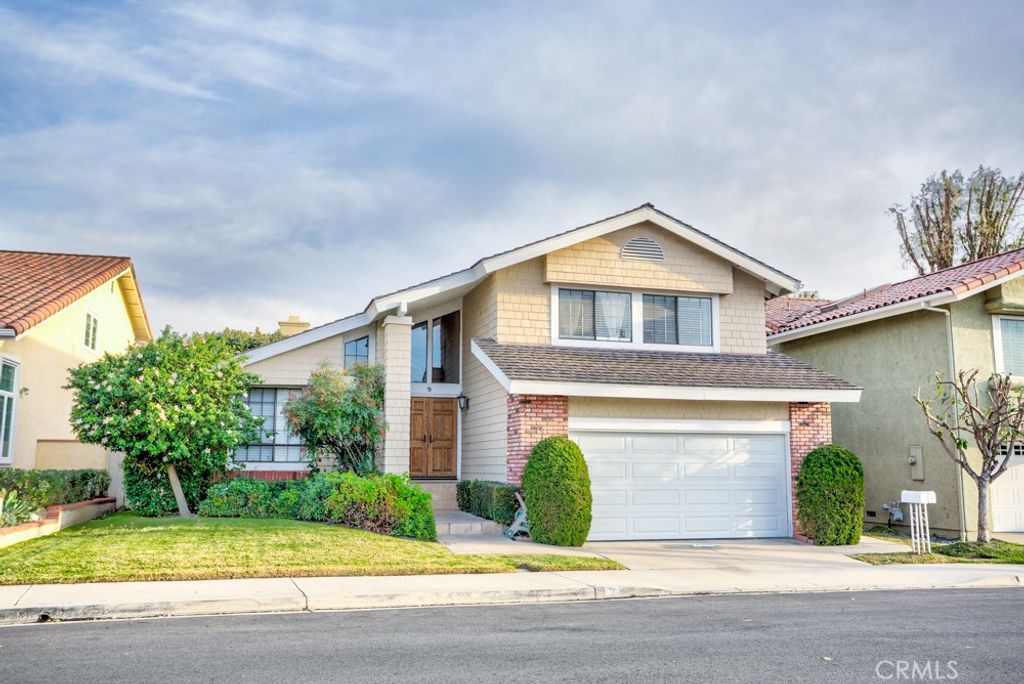 Photo of 9 Sharpsburg, Irvine, CA 92620 (MLS # TR26013425)