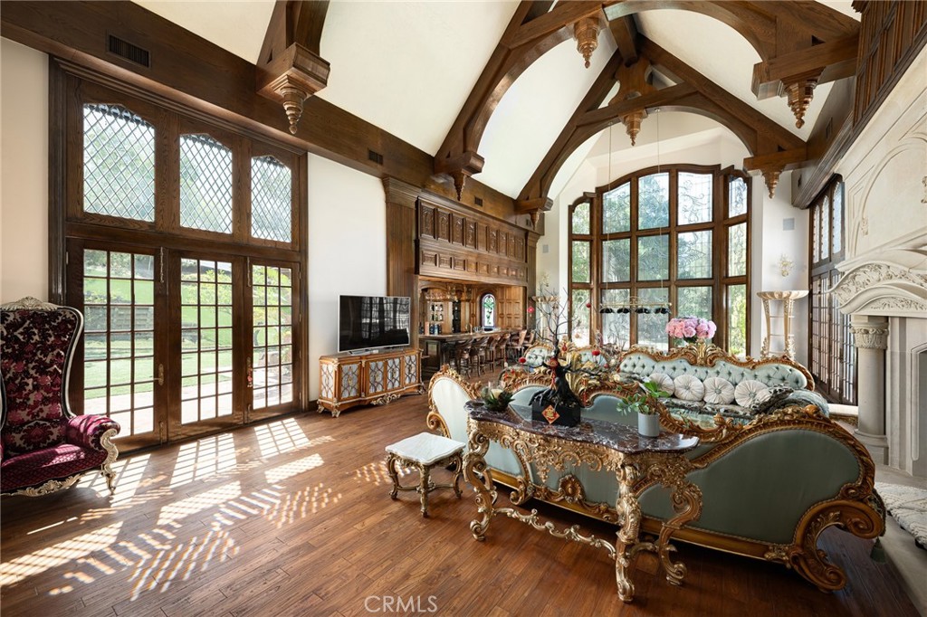 Los Ranchos Estates (LRE) - Residential