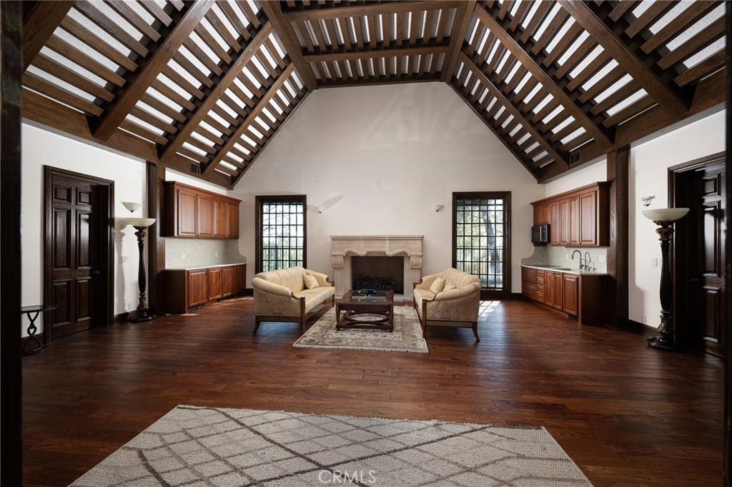 Los Ranchos Estates (LRE) - Residential