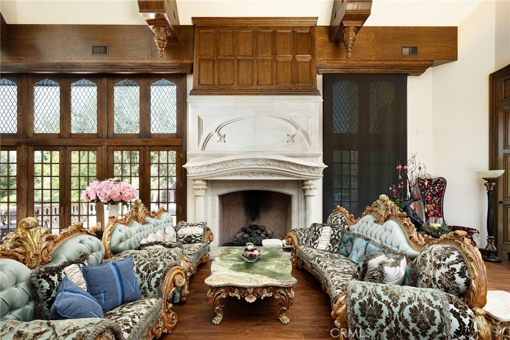 Los Ranchos Estates (LRE) - Residential