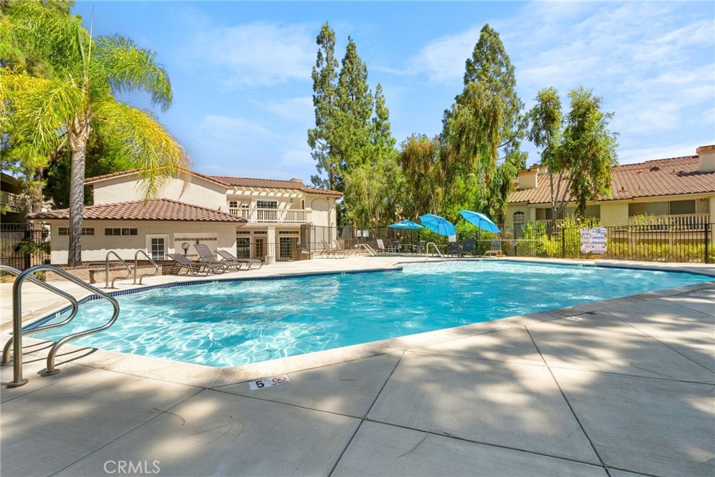 Oak Park (867) - Residential Lease