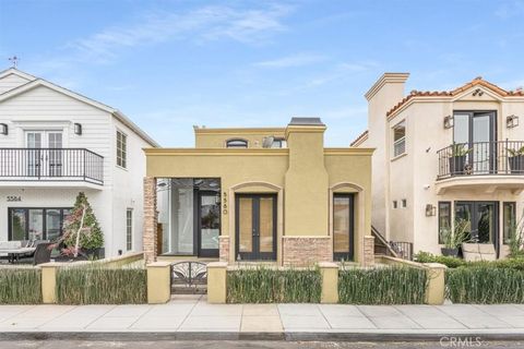 Photo of 5580 E Saint Irmo Walk Walk, Long Beach, CA 90803 (MLS # OC26069577)