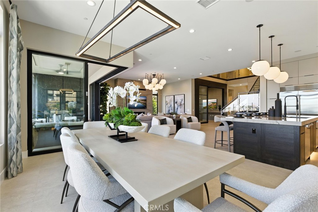 437 Promontory