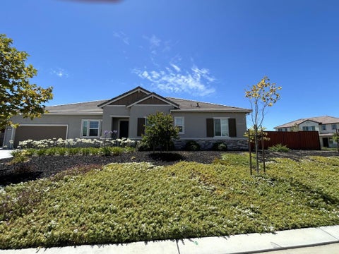 Photo of 280 Scarlett WAY, Hollister, CA 95023 (MLS # ML82055280)