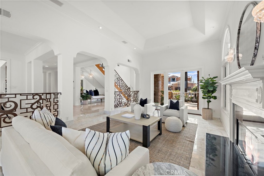 20 Coronado Pointe