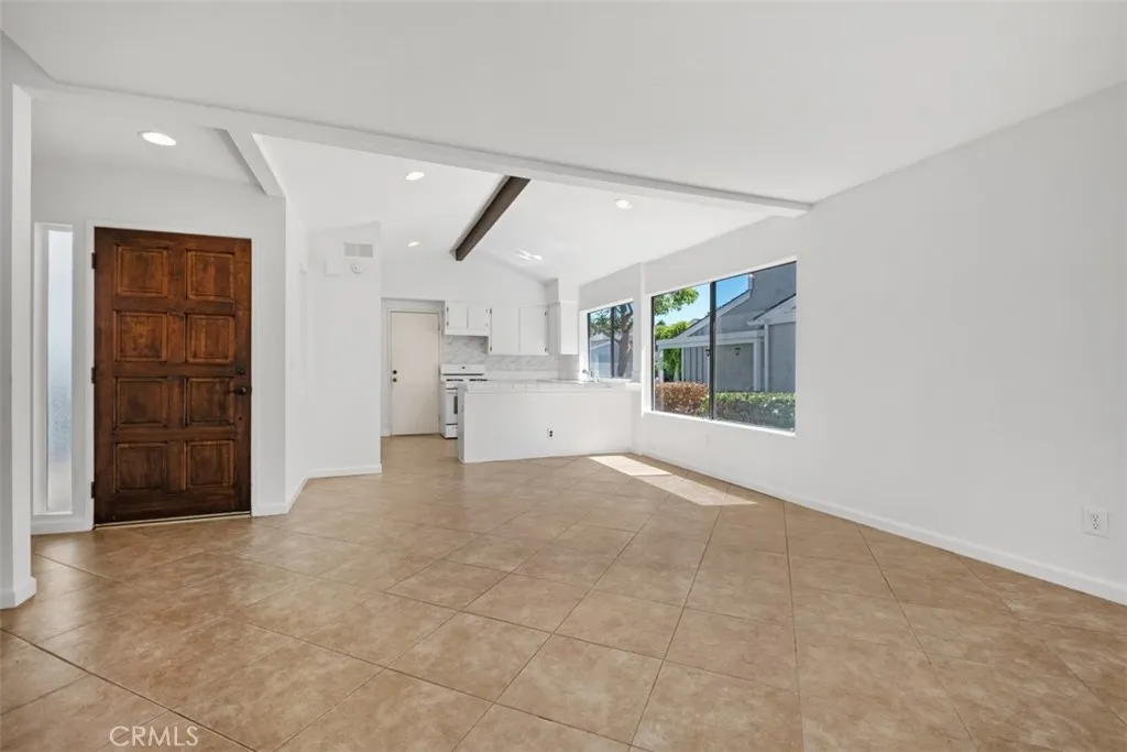 San Juan Capistrano, California 92675, United States, 2 Bedrooms Bedrooms, ,2 BathroomsBathrooms,Residential,Pending,207383