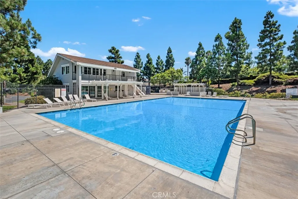 San Juan Capistrano, California 92675, United States, 2 Bedrooms Bedrooms, ,2 BathroomsBathrooms,Residential,Pending,207383