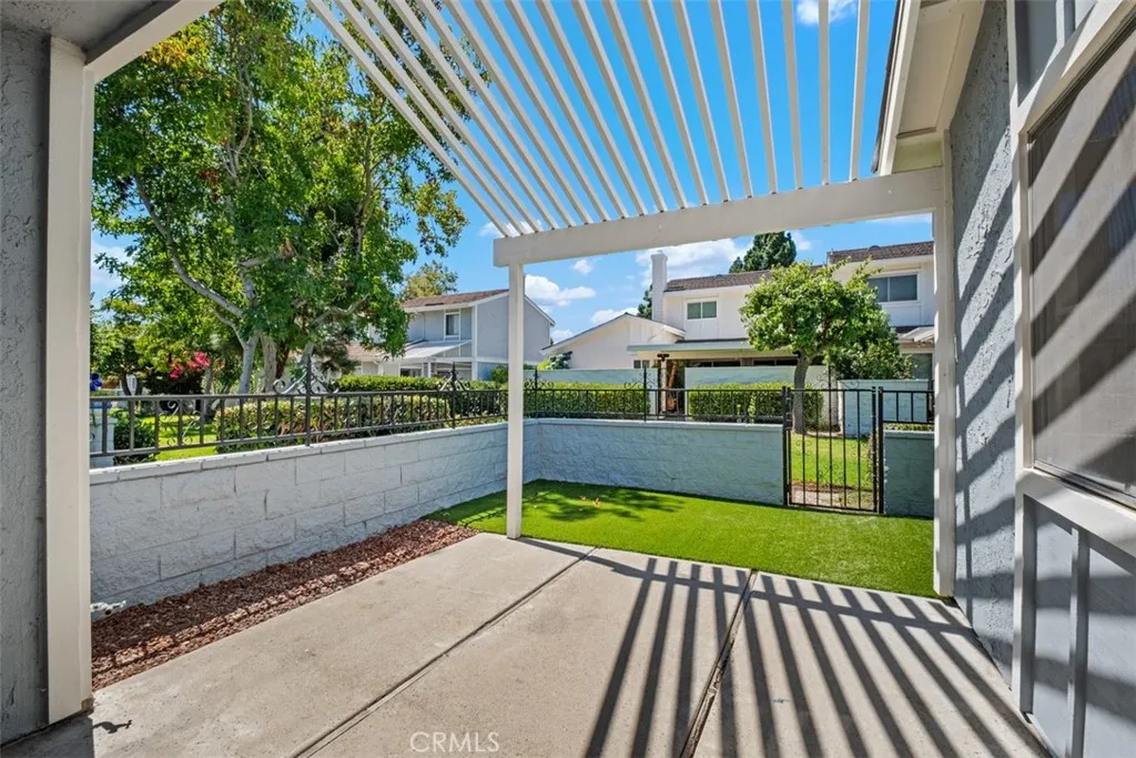 San Juan Capistrano, California 92675, United States, 2 Bedrooms Bedrooms, ,2 BathroomsBathrooms,Residential,Pending,207383