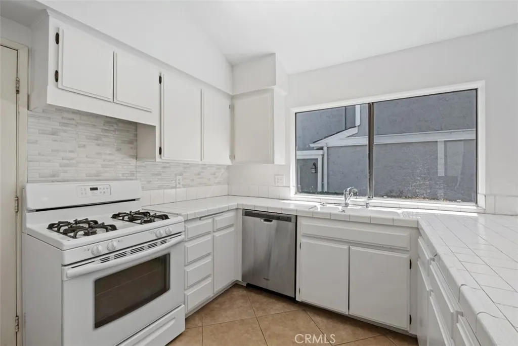 San Juan Capistrano, California 92675, United States, 2 Bedrooms Bedrooms, ,2 BathroomsBathrooms,Residential,Pending,207383