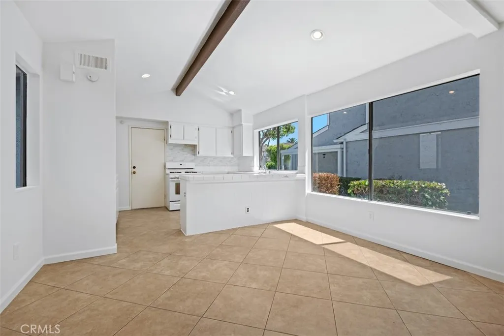 San Juan Capistrano, California 92675, United States, 2 Bedrooms Bedrooms, ,2 BathroomsBathrooms,Residential,Pending,207383