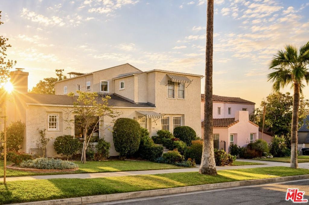 Photo of 1508 Winchester Avenue, Glendale, CA 91201 (MLS # 26832977)