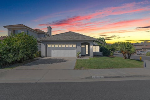 Photo of 30423 Shoreline Drive, Menifee, CA 92584 (MLS # SW26223844)