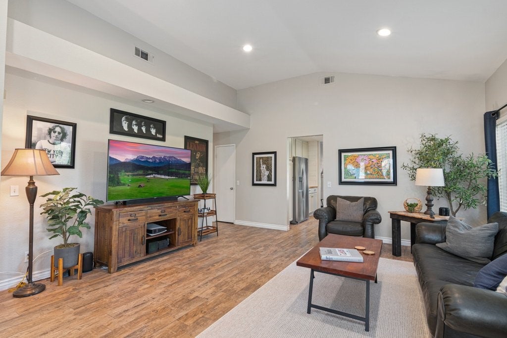 30423 Shoreline Drive