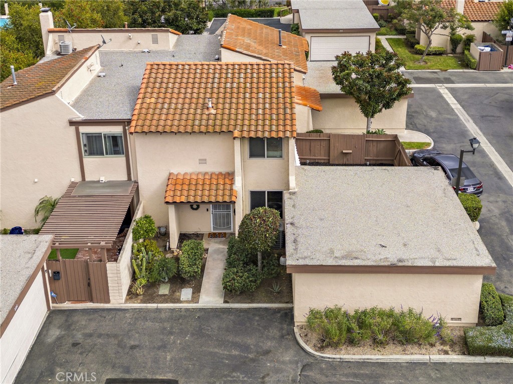 Rancho Yorba (RNYB) - Residential
