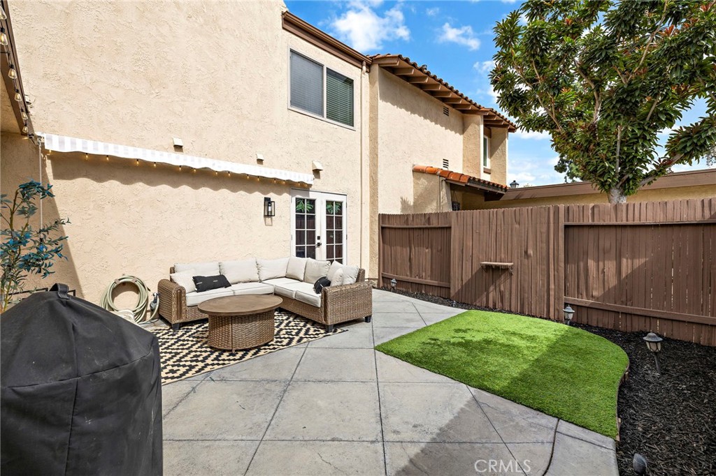 Rancho Yorba (RNYB) - Residential