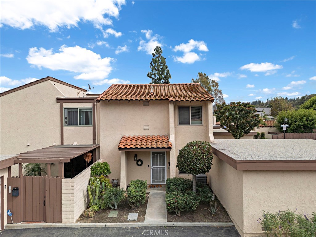 Rancho Yorba (RNYB) - Residential