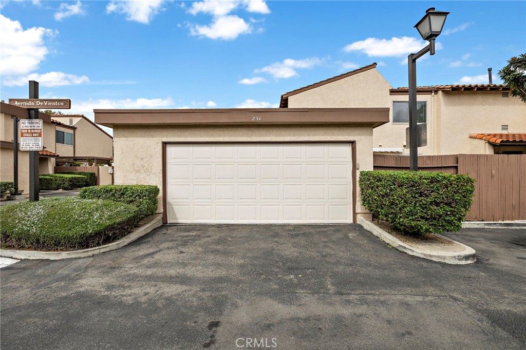 Rancho Yorba (RNYB) - Residential