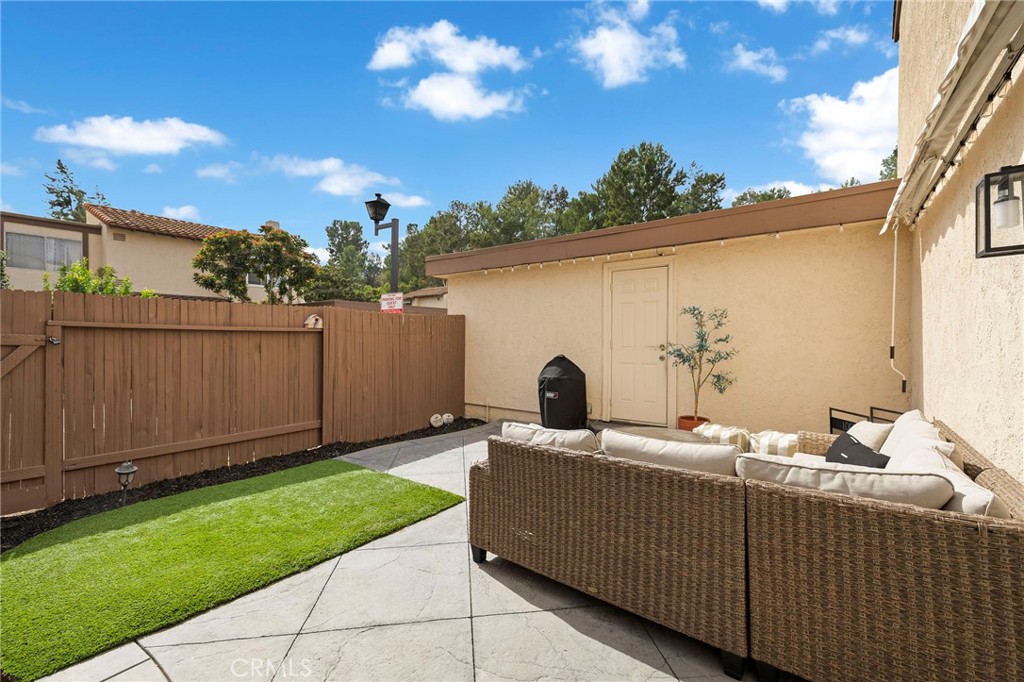 Rancho Yorba (RNYB) - Residential