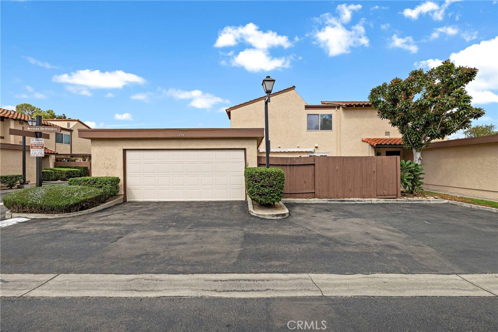 Rancho Yorba (RNYB) - Residential