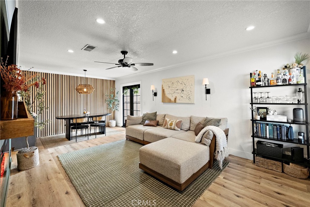 230 S Plaza De Domingos