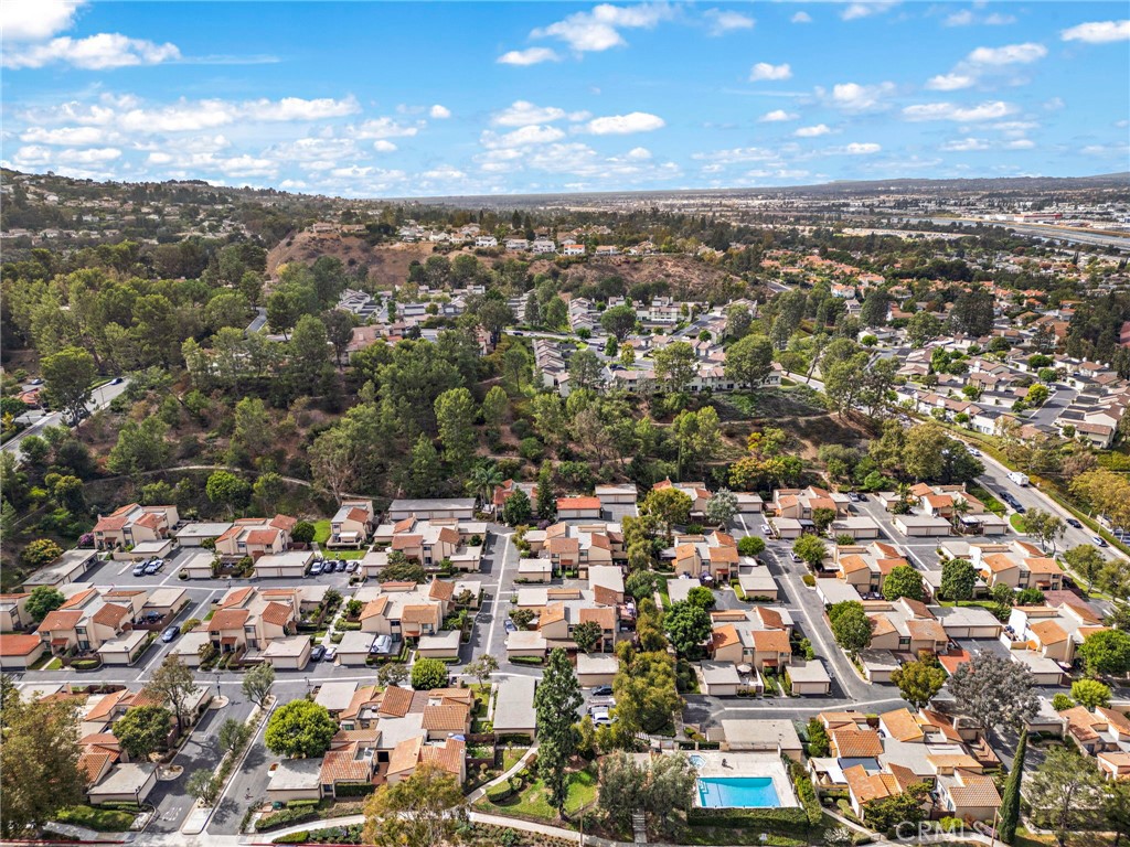 Rancho Yorba (RNYB) - Residential