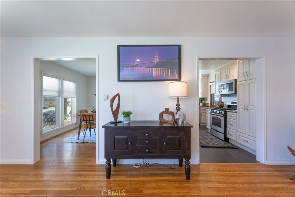 1014 E Carson St 7