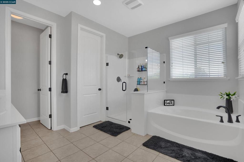 listing image 130722375011038653884