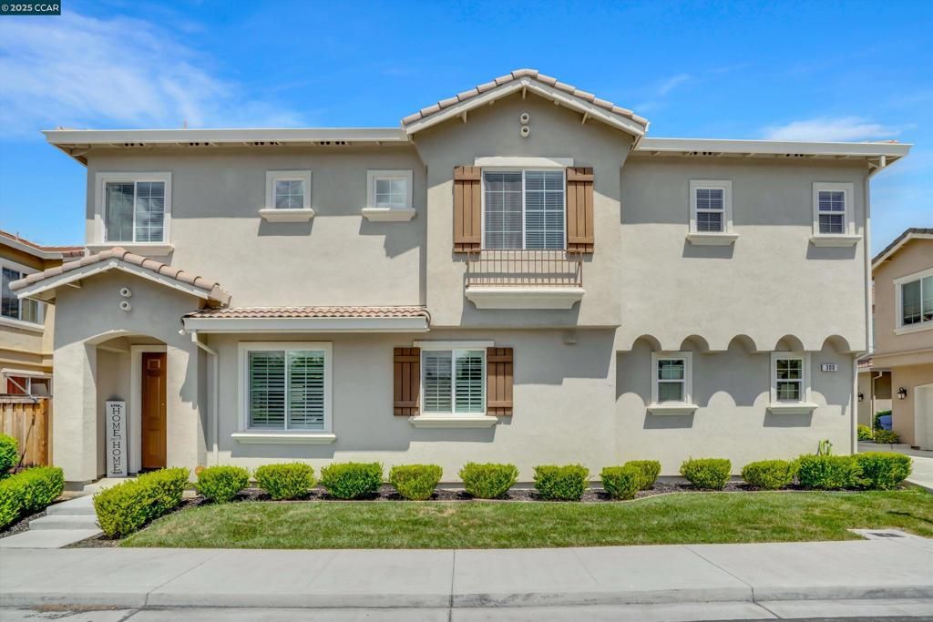 listing image 130721635048394574763